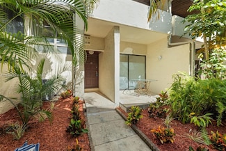 19460 NE 26th Ave Unit 12B, Miami, FL 33180