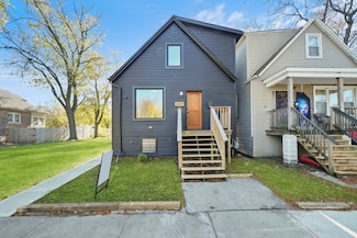 2057 W 68th St, Chicago, IL 60636