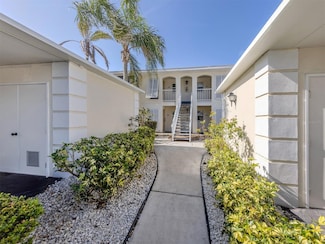 435 Cerromar Ln Unit 326, Venice, FL 34293