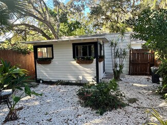 1230 35th St, Sarasota, FL 34234