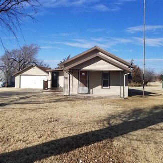 525 S Main St, Lenora, KS 67645