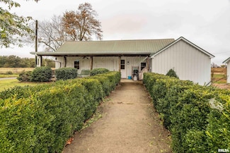 365 Bond Rd, Galatia, IL 62935