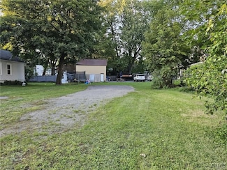 47 Logan St, Auburn, NY 13021