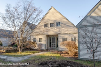 322 Arcadia Dr, Ancramdale, NY 12503