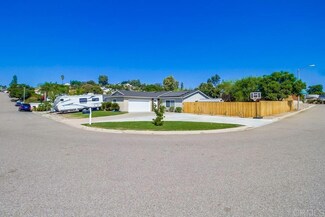 9222 Clearlake Way, Lakeside, CA 92040
