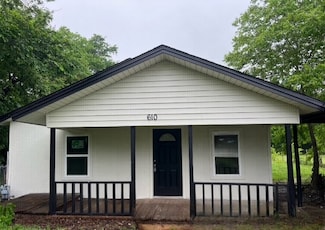 610 S Spears St, Alvarado, TX 76009
