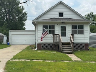 924 W Mills St, Creston, IA 50801
