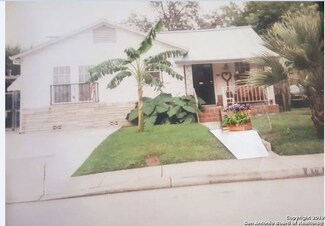 818 Cottonwood Ave, San Antonio, TX 78225