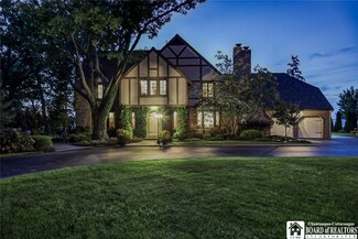 5198 W Lake Rd, Dunkirk, NY 14048