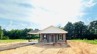000 Bryant Ridge Ln, Mount Olive, MS 39119