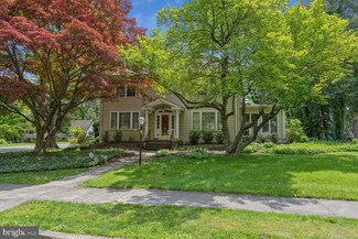 30 E Oak Ave, Moorestown, NJ 08057