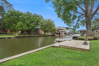 14178 Shadow Bay Dr, Willis, TX 77318