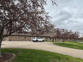 1201 Todd Ln, Troy, OH 45373