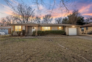 942 Longfellow St, Waco, TX 76710