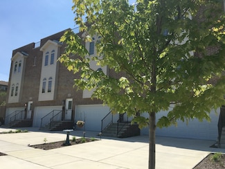 910 East St, Lemont, IL 60439