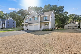 5 Walter G Wiede St, North Chelmsford, MA 01863