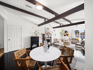 100 Beacon Dr, Milpitas, CA 95035