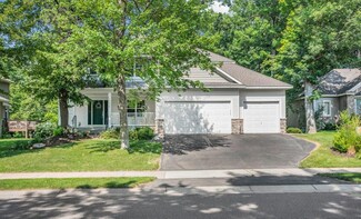 10426 Hidden Oaks Ln N, Champlin, MN 55316