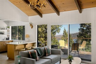 575 E Victoria Ct, Lake Arrowhead, CA 92352