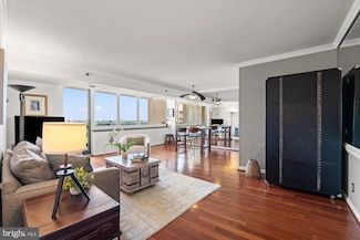 1805 Crystal Dr Unit 1011S, Arlington, VA 22202