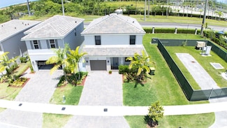 715 SE 17th Ave, Homestead, FL 33033