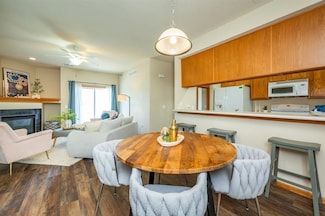 8601 Westown Pkwy Unit 18211, West Des Moines, IA 50266