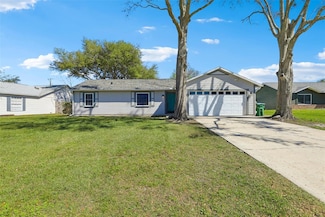 2801 W Covington Dr, Deltona, FL 32738