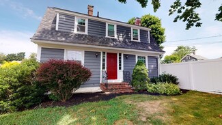 1 Kingsford St, Newbury, MA 01951