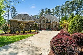 9011 Pine Laurel Dr, Matthews, NC 28104