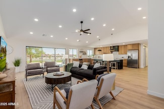 18211 N Gardenview Dr, Sun City West, AZ 85375