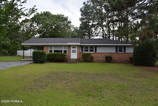 190 W New Jersey Ave, Southern Pines, NC 28387