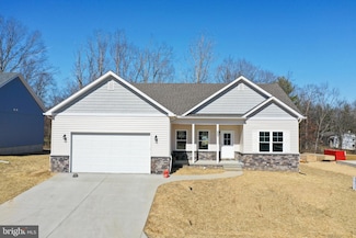 12 Larimar Ln, Inwood, WV 25428