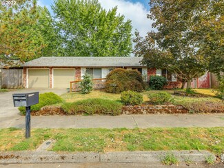 20 NE Palmblad Dr, Gresham, OR 97030