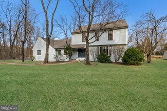 27 Mohawk Ave, Doylestown, PA 18901