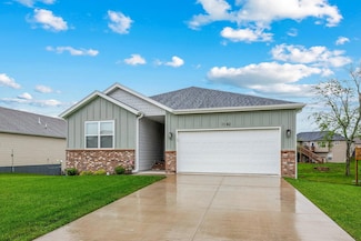 1142 S Broadview Ave, Springfield, MO 65802