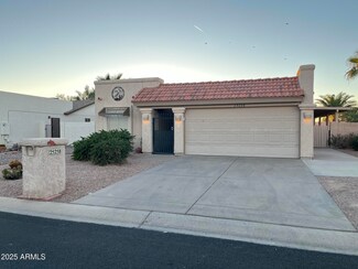 25258 S Pinewood Dr, Sun Lakes, AZ 85248