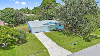 1549 SE Minorca Ave, Port Saint Lucie, FL 34952