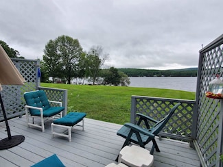 43 Landing Rd Unit 2, Enfield, NH 03748