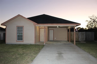 8825 E Buffalo Cir, Willis, TX 77378