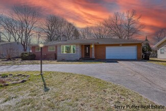 1431 W Norton Ave, Norton Shores, MI 49441