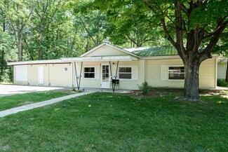 841 Bates St, Traverse City, MI 49686