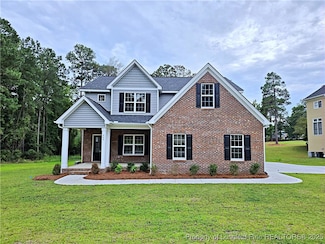 425 Shawcroft Rd, Fayetteville, NC 28311