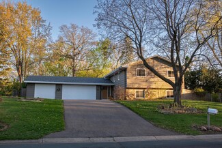 2241 17th St NW, New Brighton, MN 55112