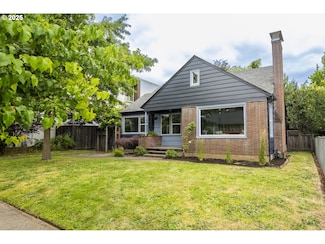 2416 SE 60th Ave, Portland, OR 97206