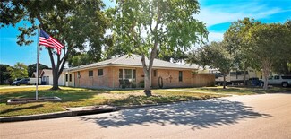 1612 Austin St, Portland, TX 78374
