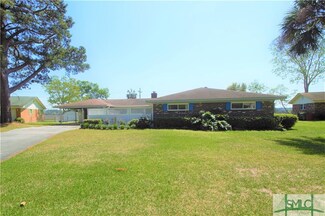 729 Dyches Dr, Savannah, GA 31406