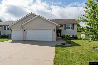 113 113 Torrey Pines Ct, Mankato, MN 56001