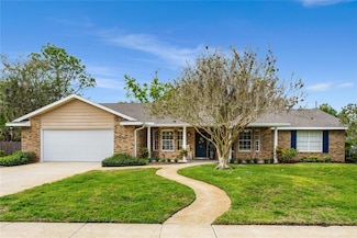 528 Woodview Dr, Longwood, FL 32779