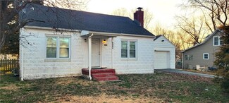 1025 S Forest Ave, Independence, MO 64050