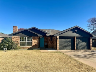 304 N Essex Dr, Lubbock, TX 79416